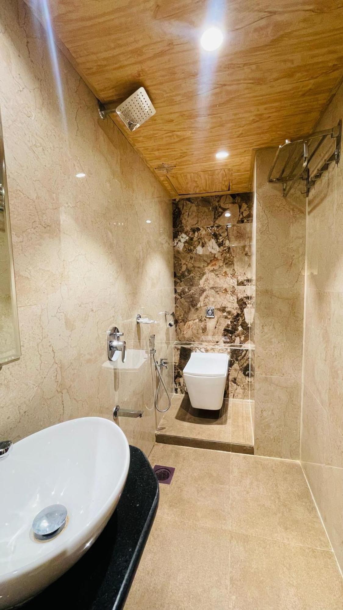 Hotel Arma Residency Мумбаи Экстерьер фото