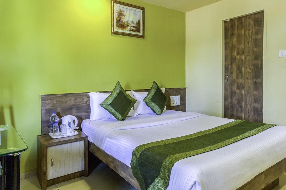 Hotel Arma Residency Мумбаи Экстерьер фото