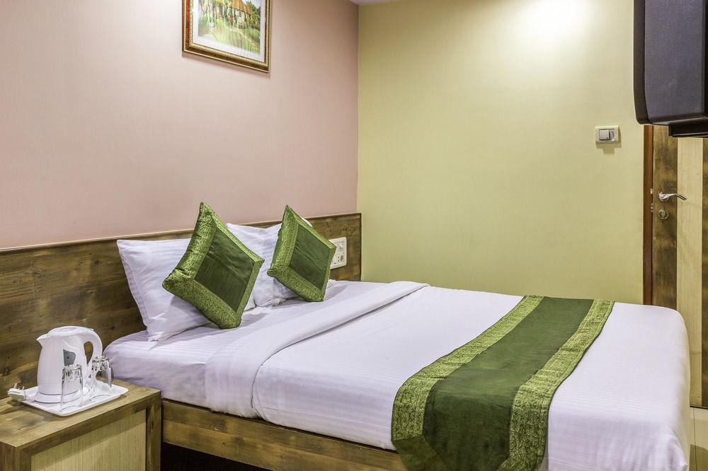 Hotel Arma Residency Мумбаи Экстерьер фото