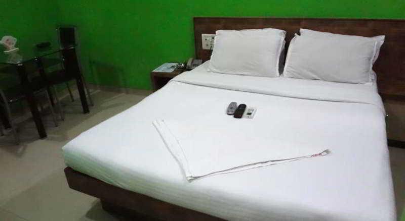 Hotel Arma Residency Мумбаи Экстерьер фото